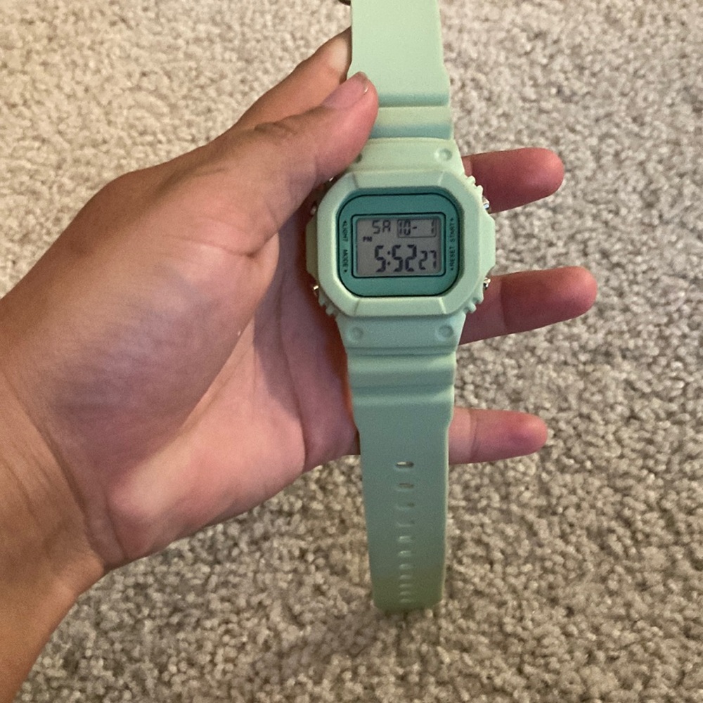 Digital watch
